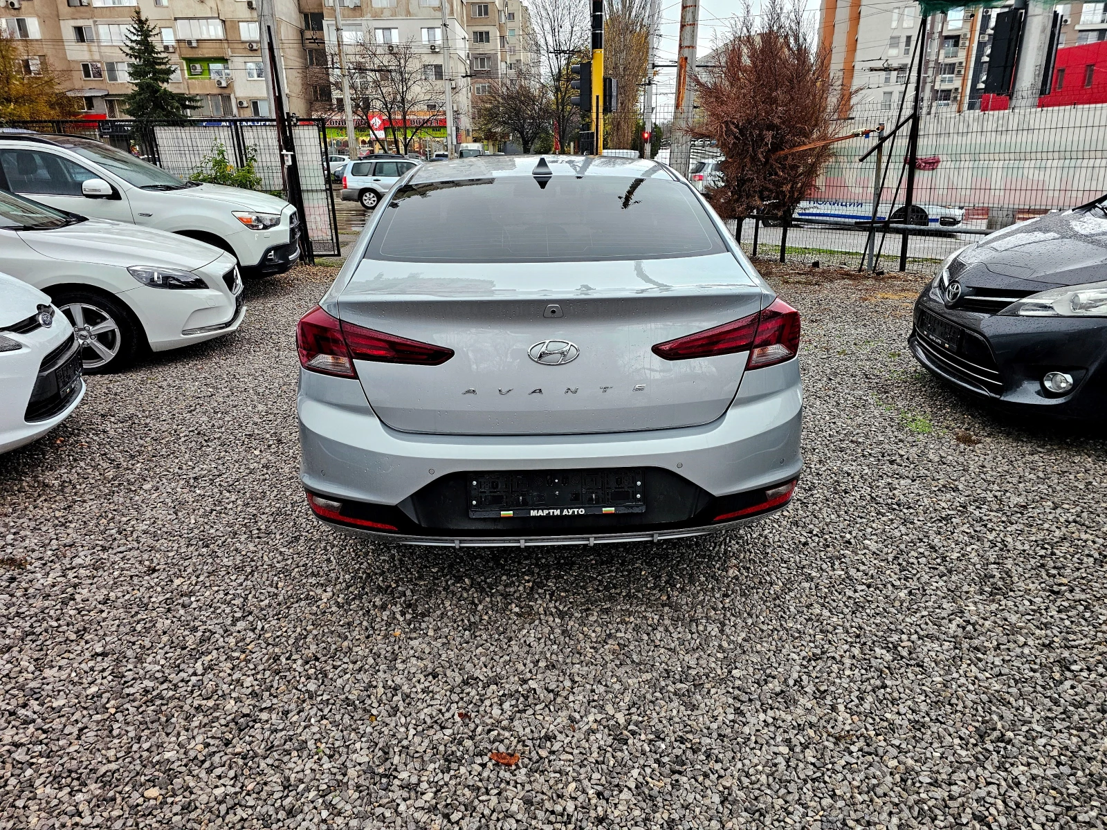 Hyundai Elantra 1.6i-121kc-ГАЗОВ-ИНЖ - изображение 8