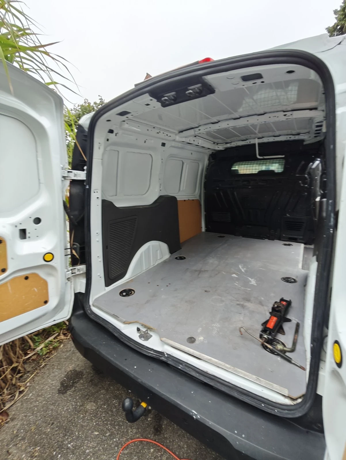 Ford Connect 1.5 TDCi 100 �.� | Mobile.bg � ����������� 9