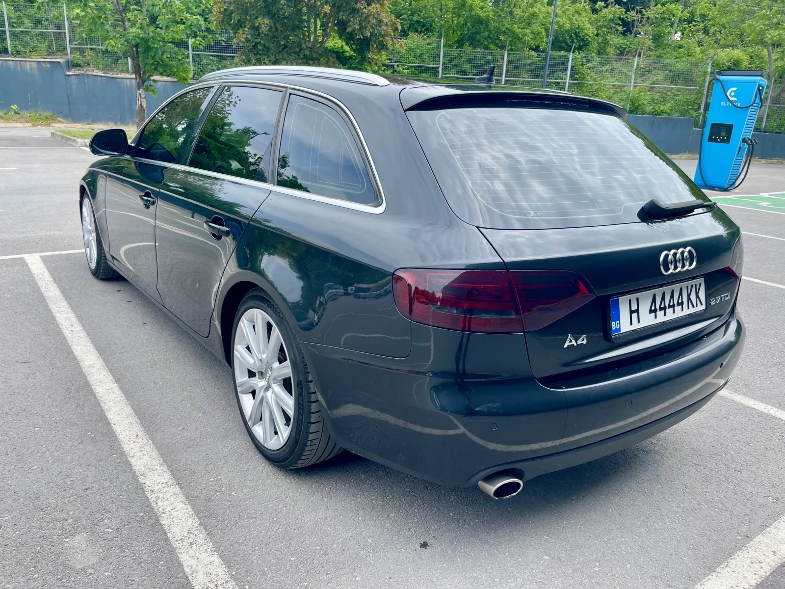Audi A4 2.7tdi /LED /Теглич /Подгрев /Парктроник/Бартер, снимка 3 - Автомобили и джипове - 53797468