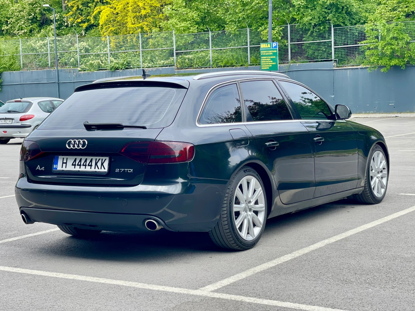 Audi A4 2.7tdi /LED /Теглич /Подгрев /Парктроник/Бартер, снимка 8 - Автомобили и джипове - 53797468