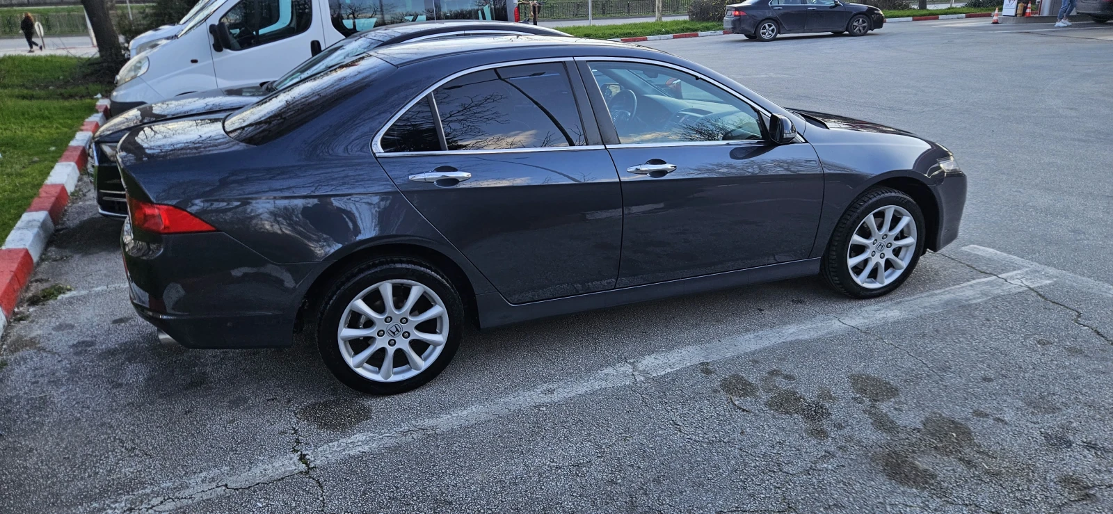 Honda Accord CL9 2.4 EXECUTIVE-E, снимка 9 - Автомобили и джипове - 53623092