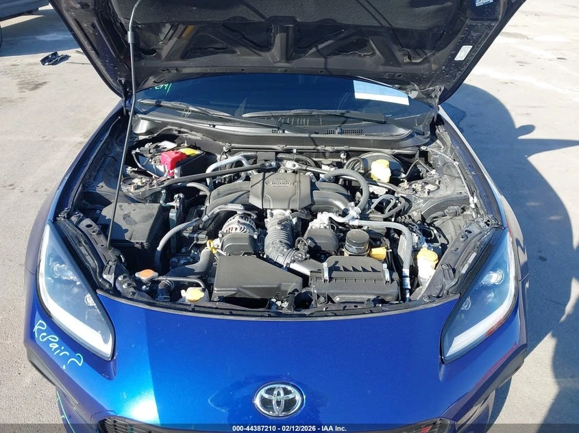 Toyota GR86 2.4l Premium, снимка 10 - Автомобили и джипове - 54098084