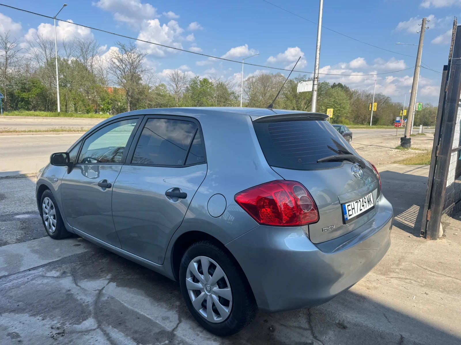 Toyota Auris 1.4 I Face 6-Скорости ТОП, снимка 8 - Автомобили и джипове - 54237877