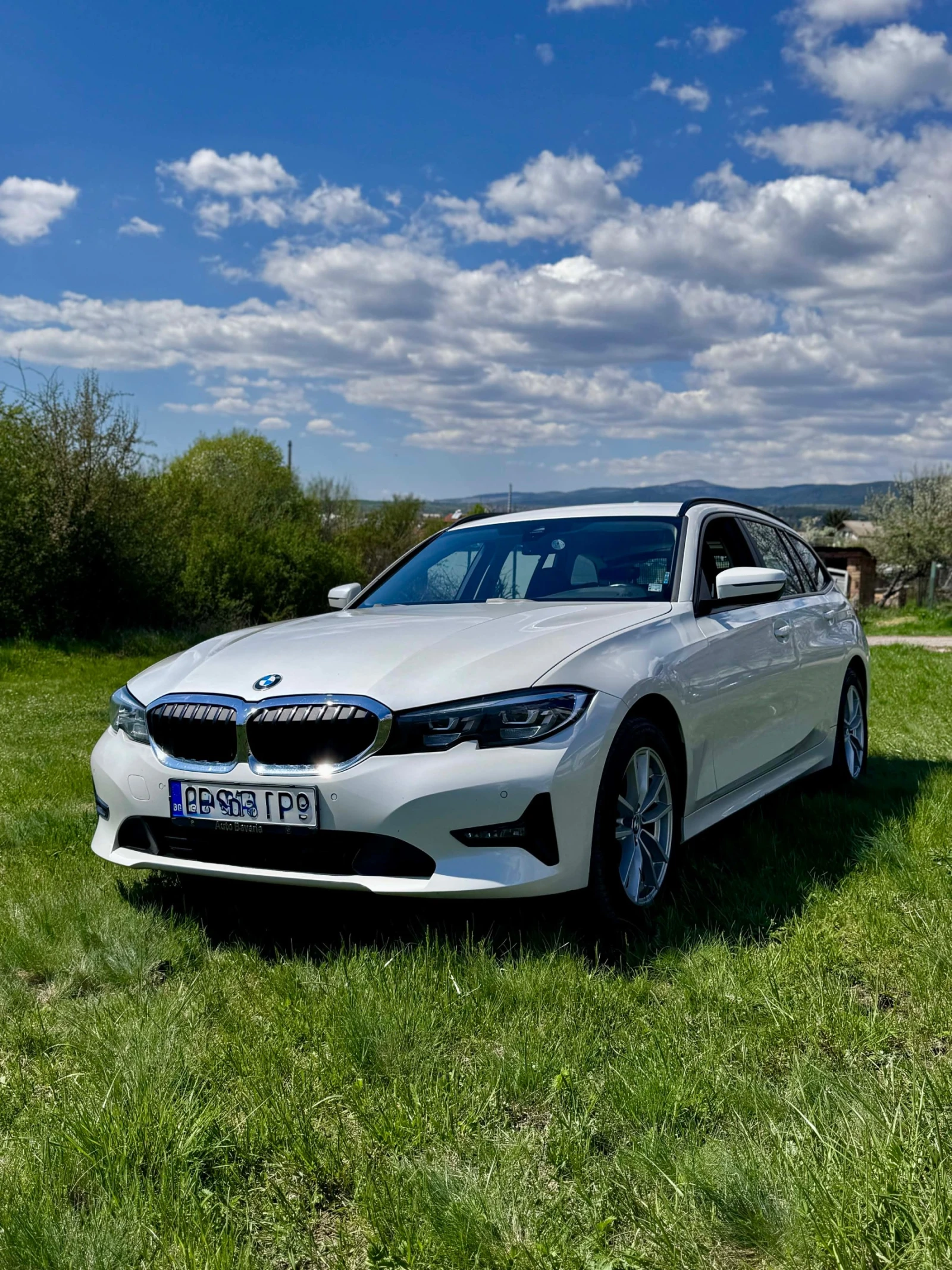 BMW 320 D / X-Drive / Carplay / СЕРВИЗНА ИСТОРИЯ