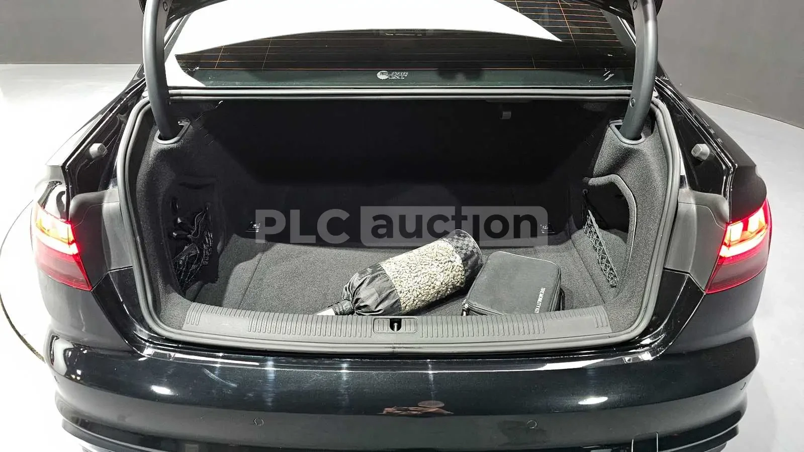 Audi A4 40TFSI| КАМЕРА| ПОДГРЕВ| ШИБЕДАХ| ВКЛ.ТЕХНОТЕСТ, снимка 15 - Автомобили и джипове - 54997039