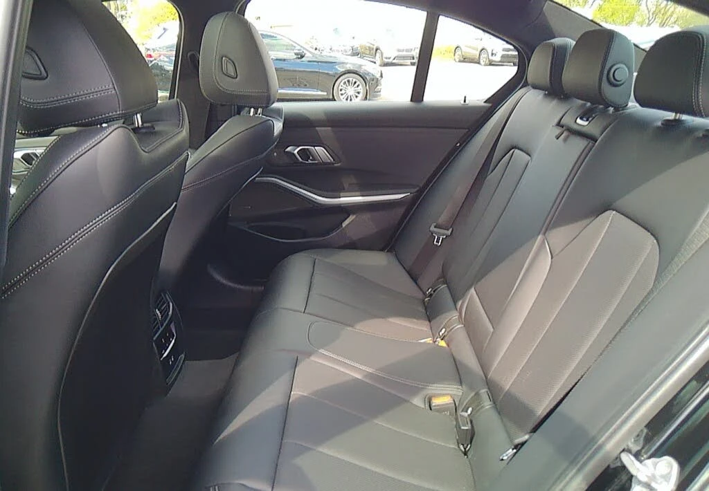 BMW 340 M PACK* XDRIVE* HUD* HARMAN KARDON* 360* PANORAMA, снимка 16 - Автомобили и джипове - 56301243