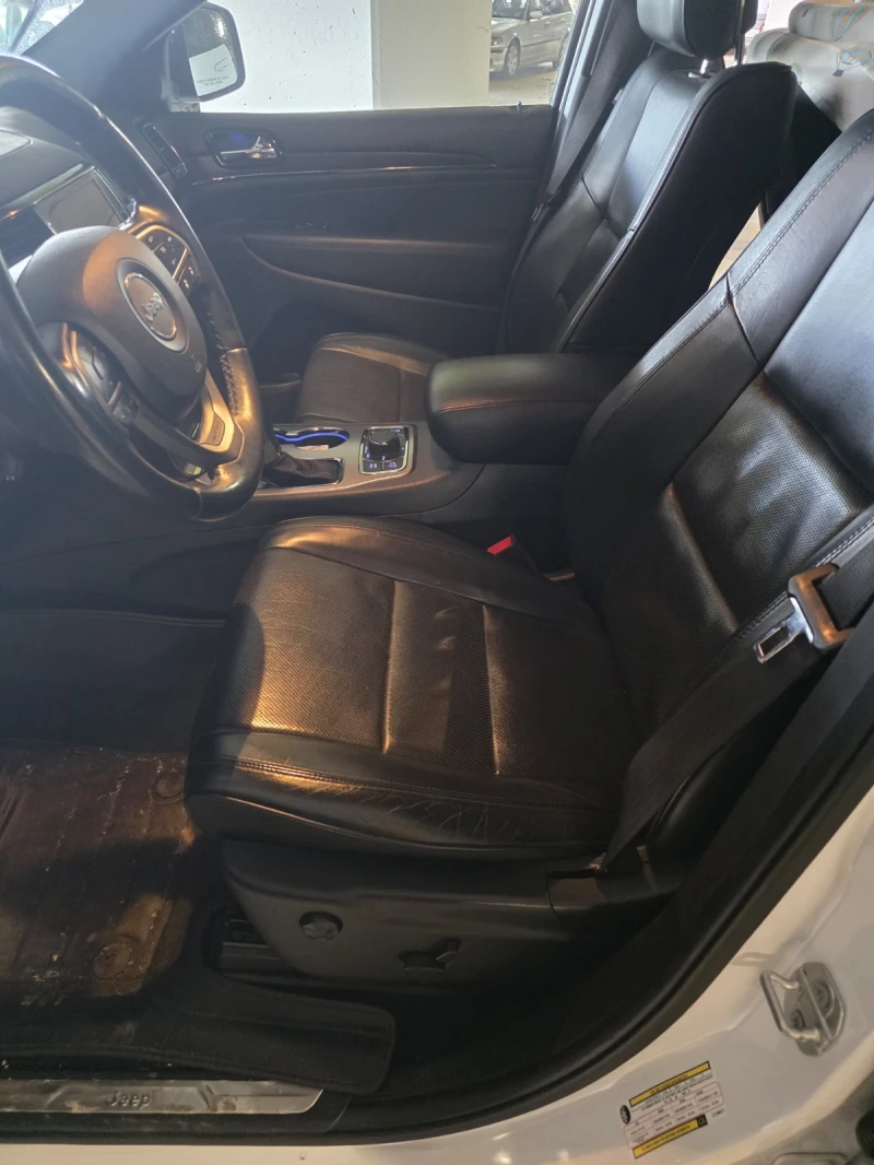 Jeep Grand cherokee, снимка 10 - Автомобили и джипове - 52902179