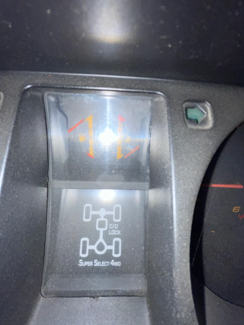 Mitsubishi Pajero 2.5 ТОП СЪСТОЯНИЕ, снимка 10 - Автомобили и джипове - 52876687