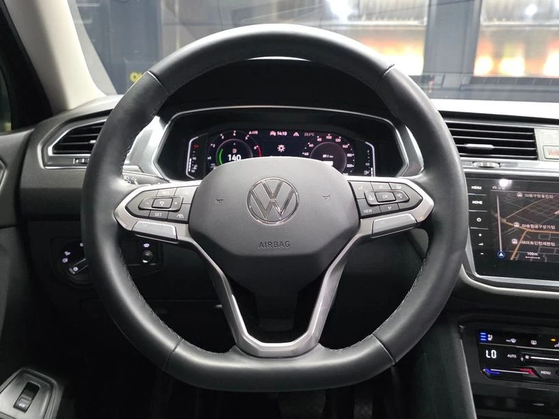 VW Tiguan 2.0 TSI Prestige| 180к.с.| ВКЛ.ТЕХНОТЕСТ, снимка 13 - Автомобили и джипове - 55098041