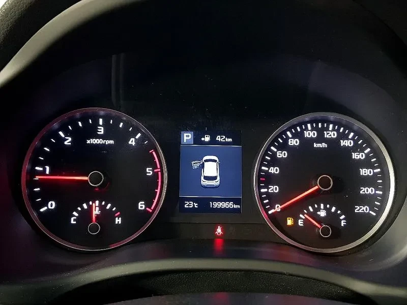 Kia Stonic 1.6 TRENDY, снимка 7 - Автомобили и джипове - 55262296