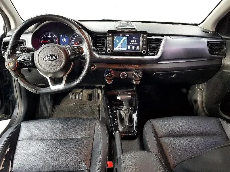 Kia Stonic 1.6 TRENDY, снимка 5 - Автомобили и джипове - 55262296