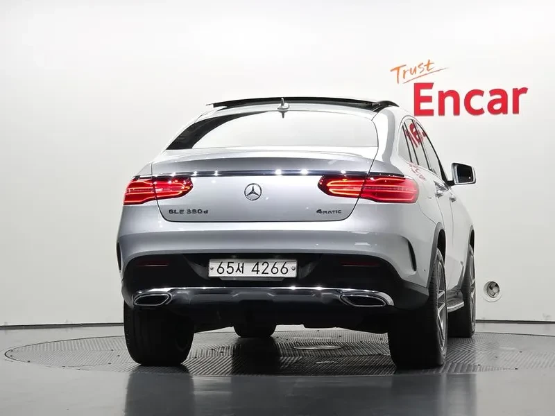 Mercedes-Benz GLE 350 D 4MATIC COUPE/360/ПОДГРЕВ/ПАМЕТ/НАВИГАЦИЯ/, снимка 3 - Автомобили и джипове - 56733825