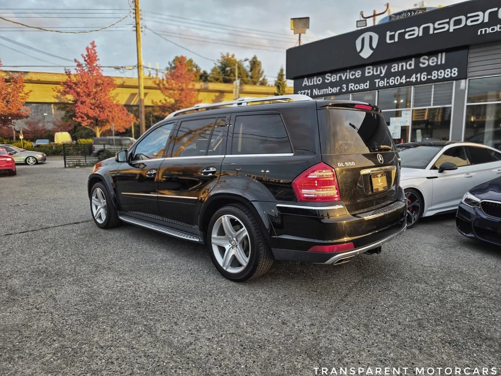 Mercedes-Benz GL 550 КАТО НОВ! 61875км!* 4Matic* 7местен* Камера* Подгр - изображение 5