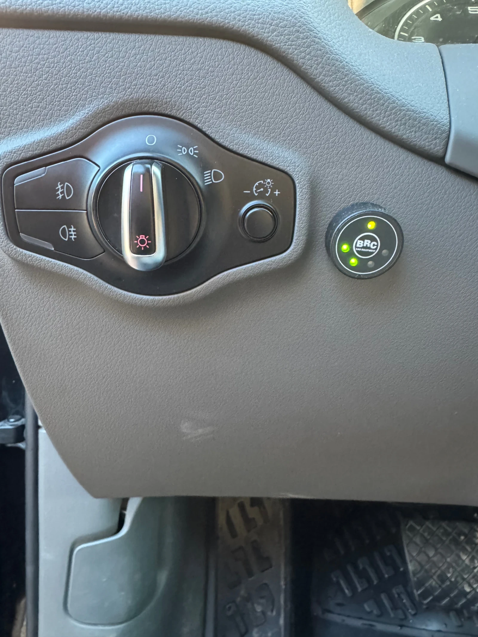 Audi Q5 2.0 TFSI - ��� | Mobile.bg � ����������� 12