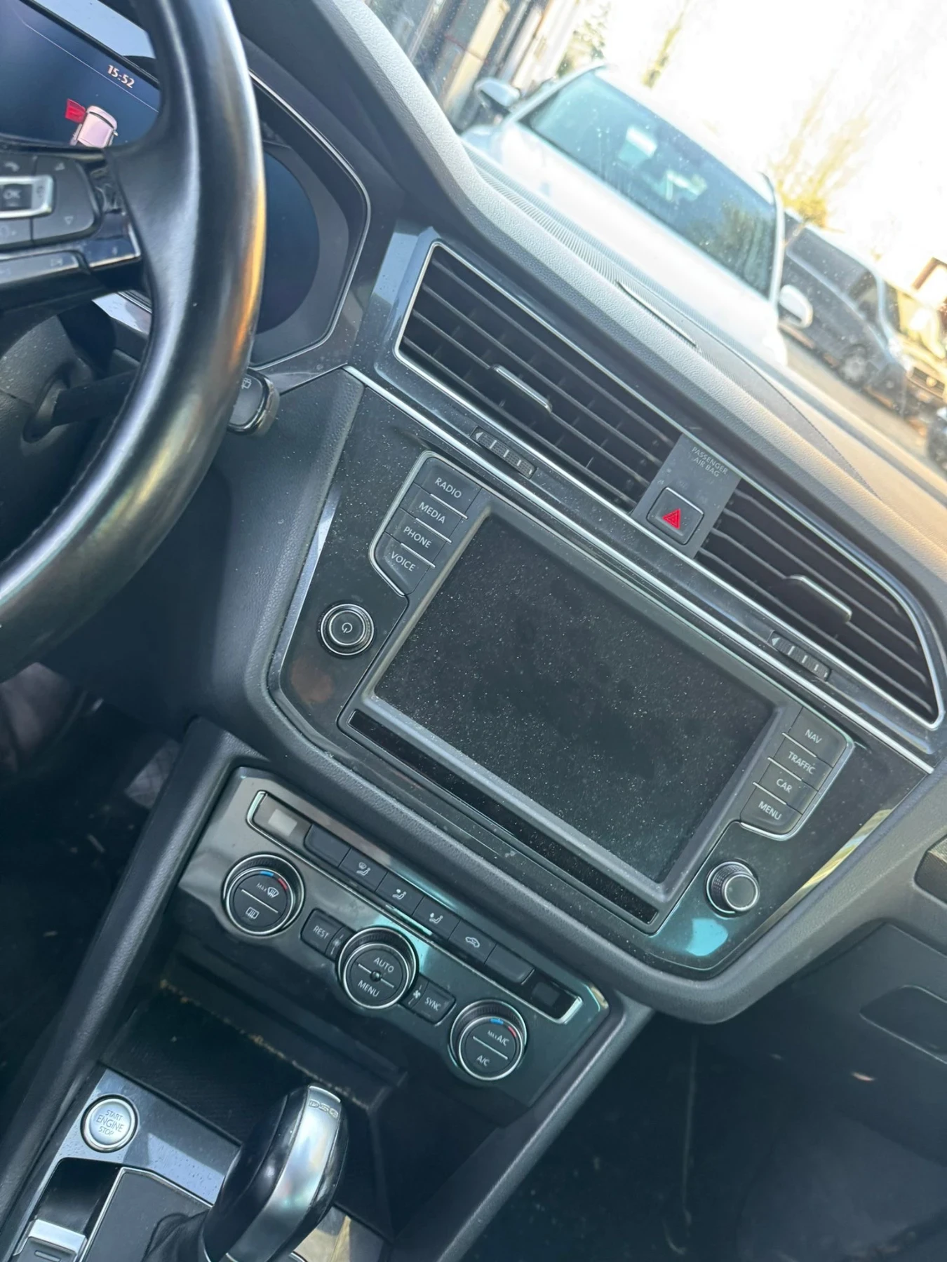 VW Tiguan (КАТО НОВА)^(4х4), снимка 7 - Автомобили и джипове - 53921750