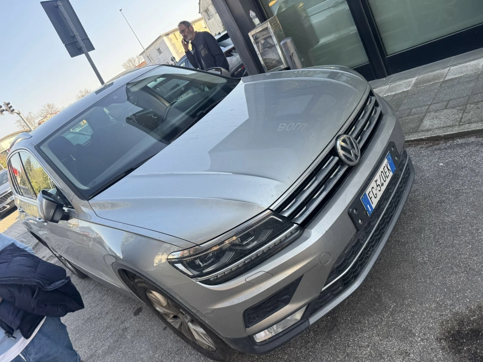 VW Tiguan (КАТО НОВА)^(4х4), снимка 2 - Автомобили и джипове - 53921750