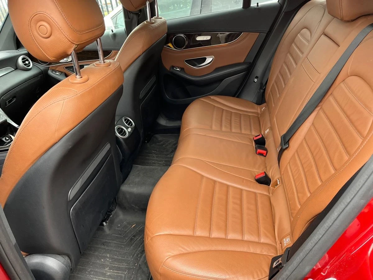 Mercedes-Benz GLC 300 AMG Line, снимка 15 - Автомобили и джипове - 54072805