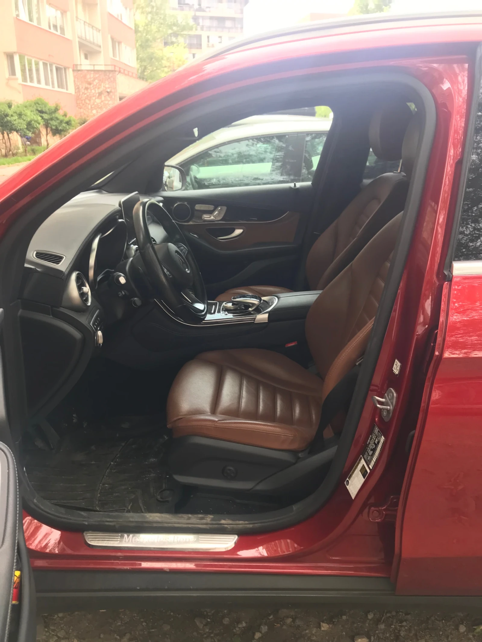 Mercedes-Benz GLC 300 AMG Line, снимка 5 - Автомобили и джипове - 54072805