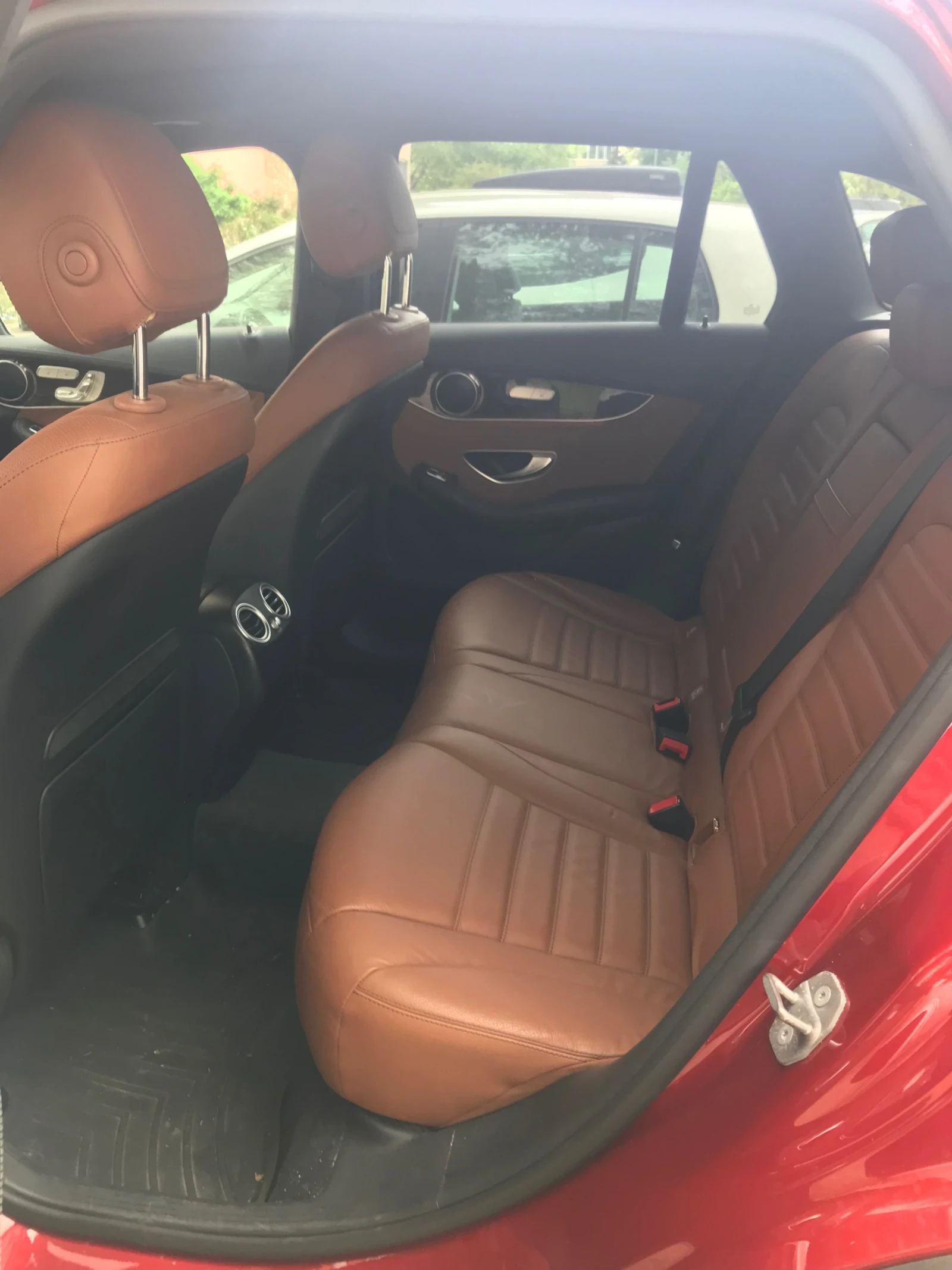 Mercedes-Benz GLC 300 AMG Line, снимка 4 - Автомобили и джипове - 54072805