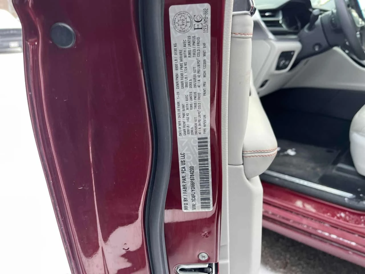 Jeep Grand cherokee * Overland * 2 КЛЮЧА* ПОДГРЕВ* KEYLESS* , снимка 10 - Автомобили и джипове - 54143289