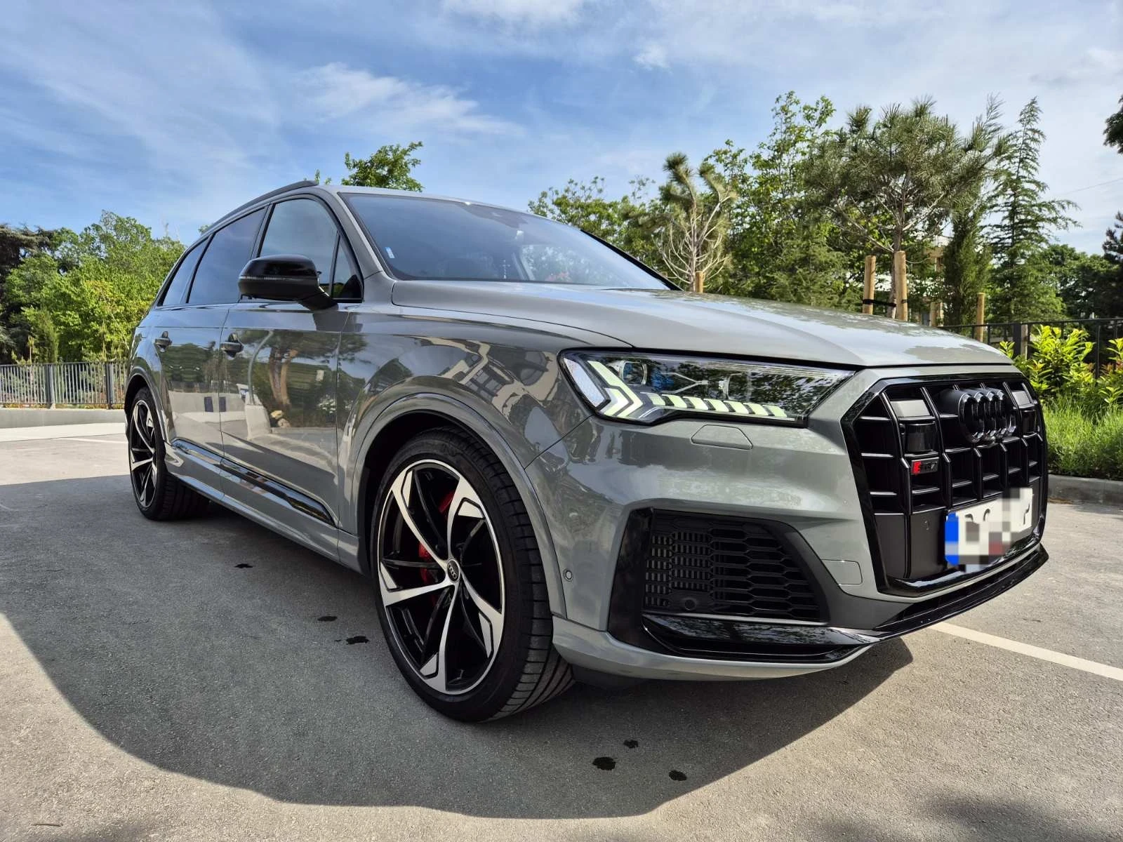 Audi SQ7, снимка 2 - Автомобили и джипове - 54675378