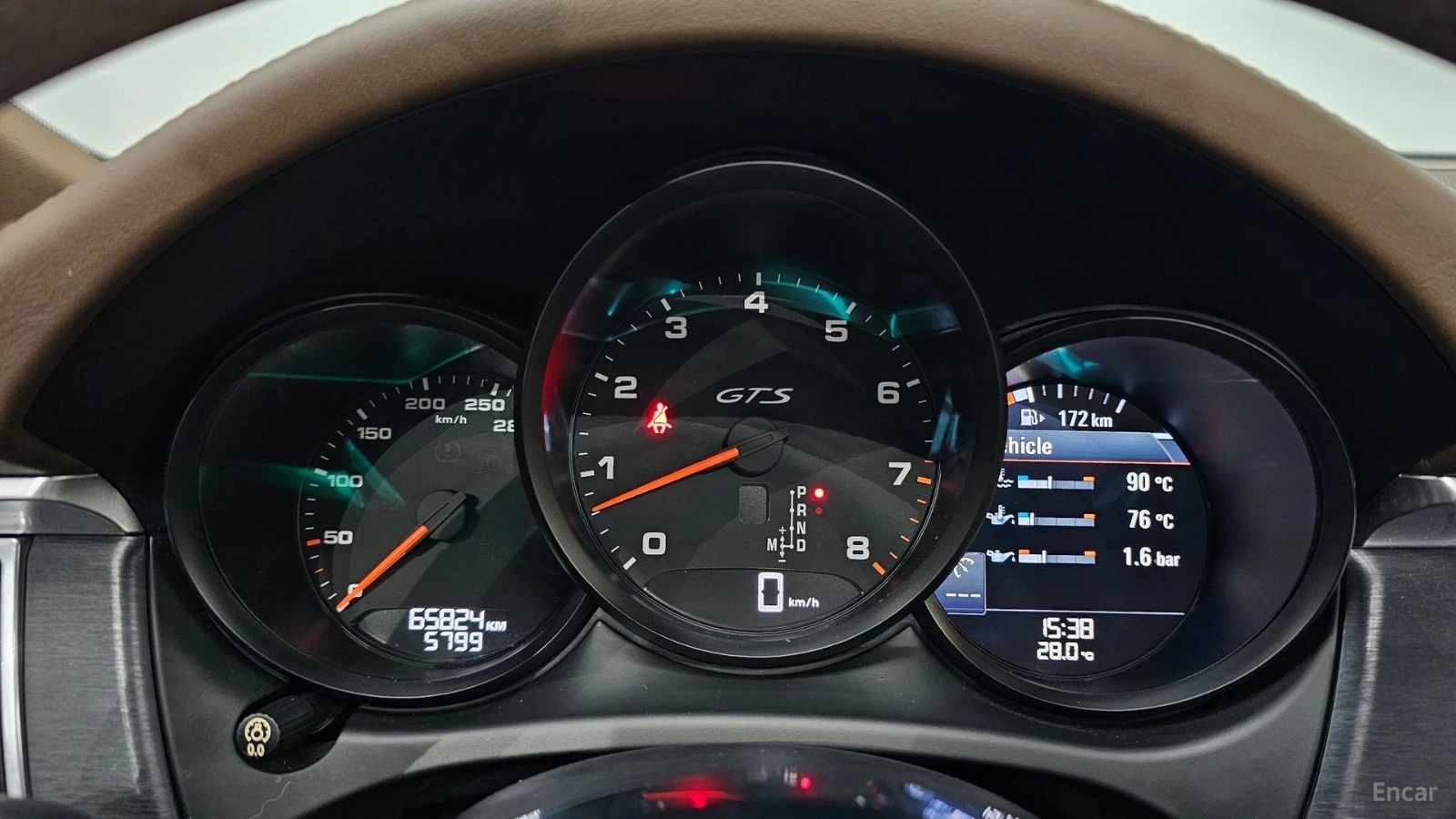 Porsche Macan GTS* КОЖА* ОБДУХВ* ПАНО* 360, снимка 7 - Автомобили и джипове - 55431391