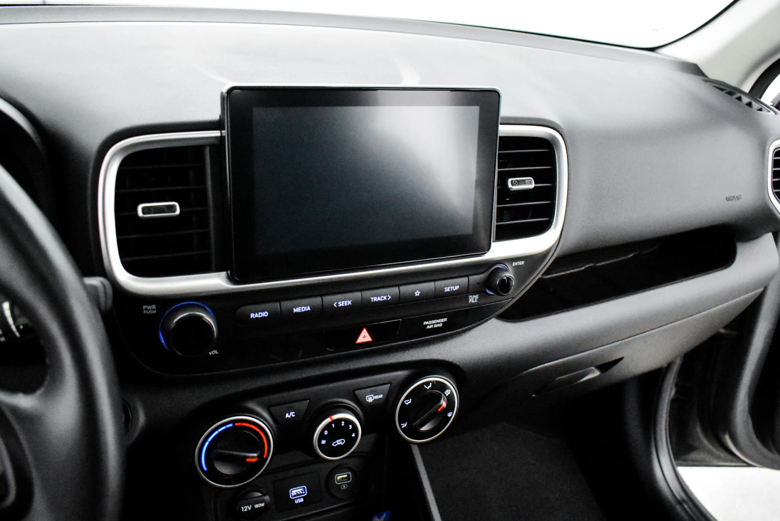 Hyundai Tucson 1.6, снимка 11 - Автомобили и джипове - 56269756