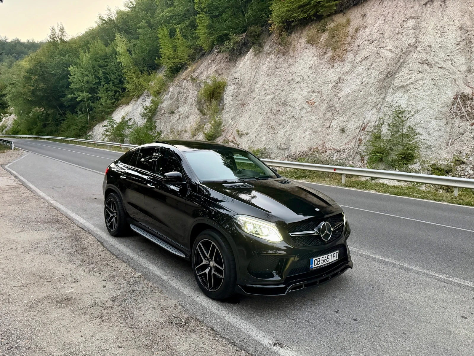 Mercedes-Benz GLE Coupe 350d 4Matic, снимка 5 - Автомобили и джипове - 56307966