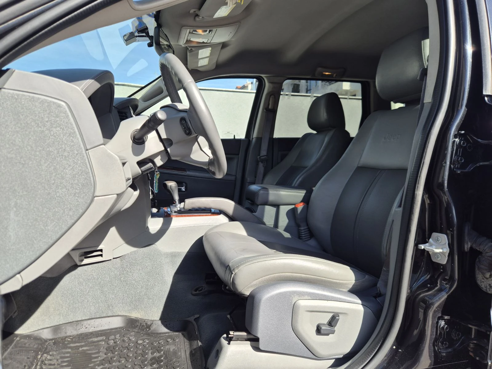 Jeep Grand cherokee 3.0 CRD, снимка 10 - Автомобили и джипове - 56578788