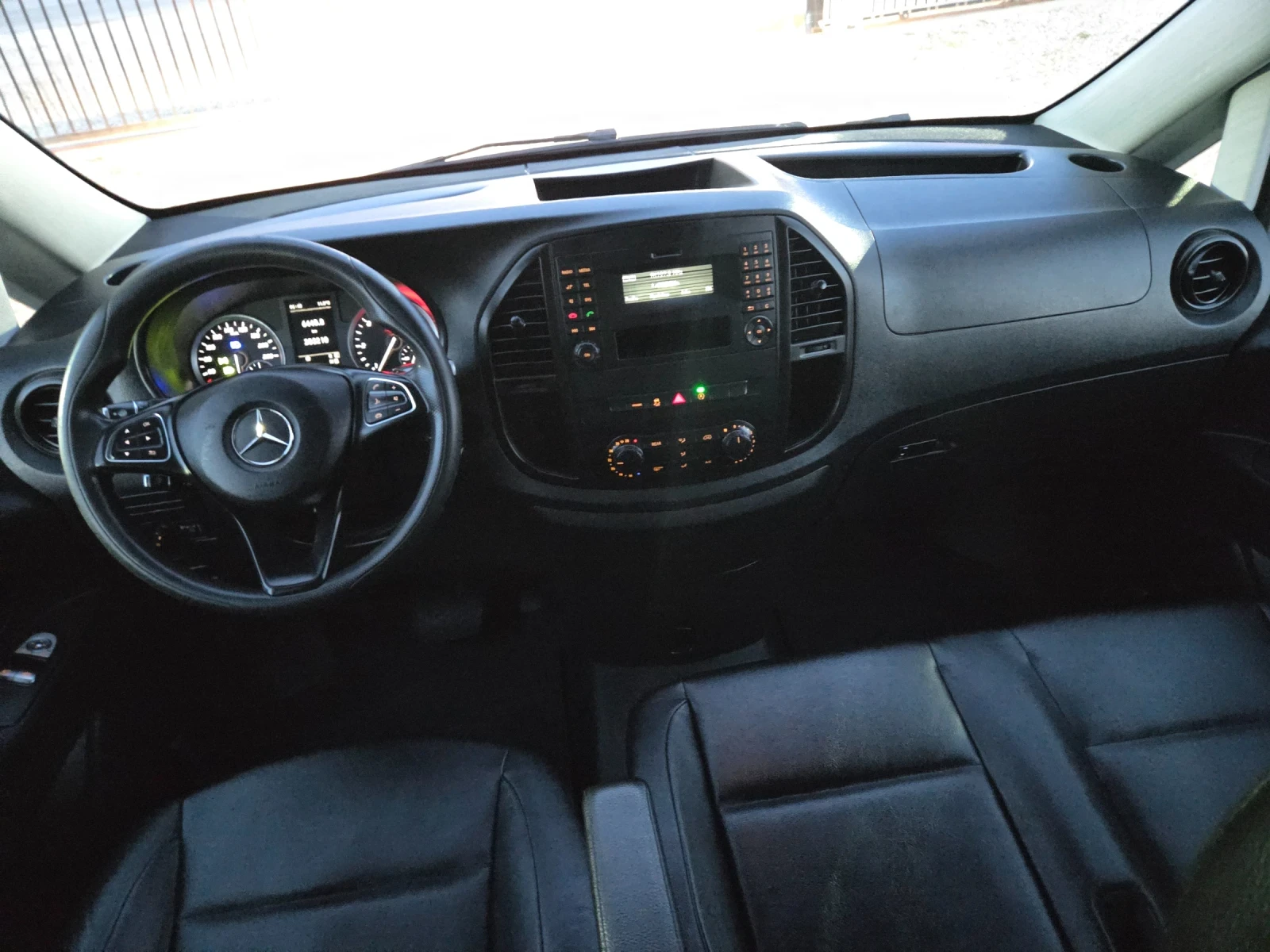 Mercedes-Benz Vito Vito 114cdi 9 места автоматик 9G-tronic, снимка 15 - Бусове и автобуси - 53818023