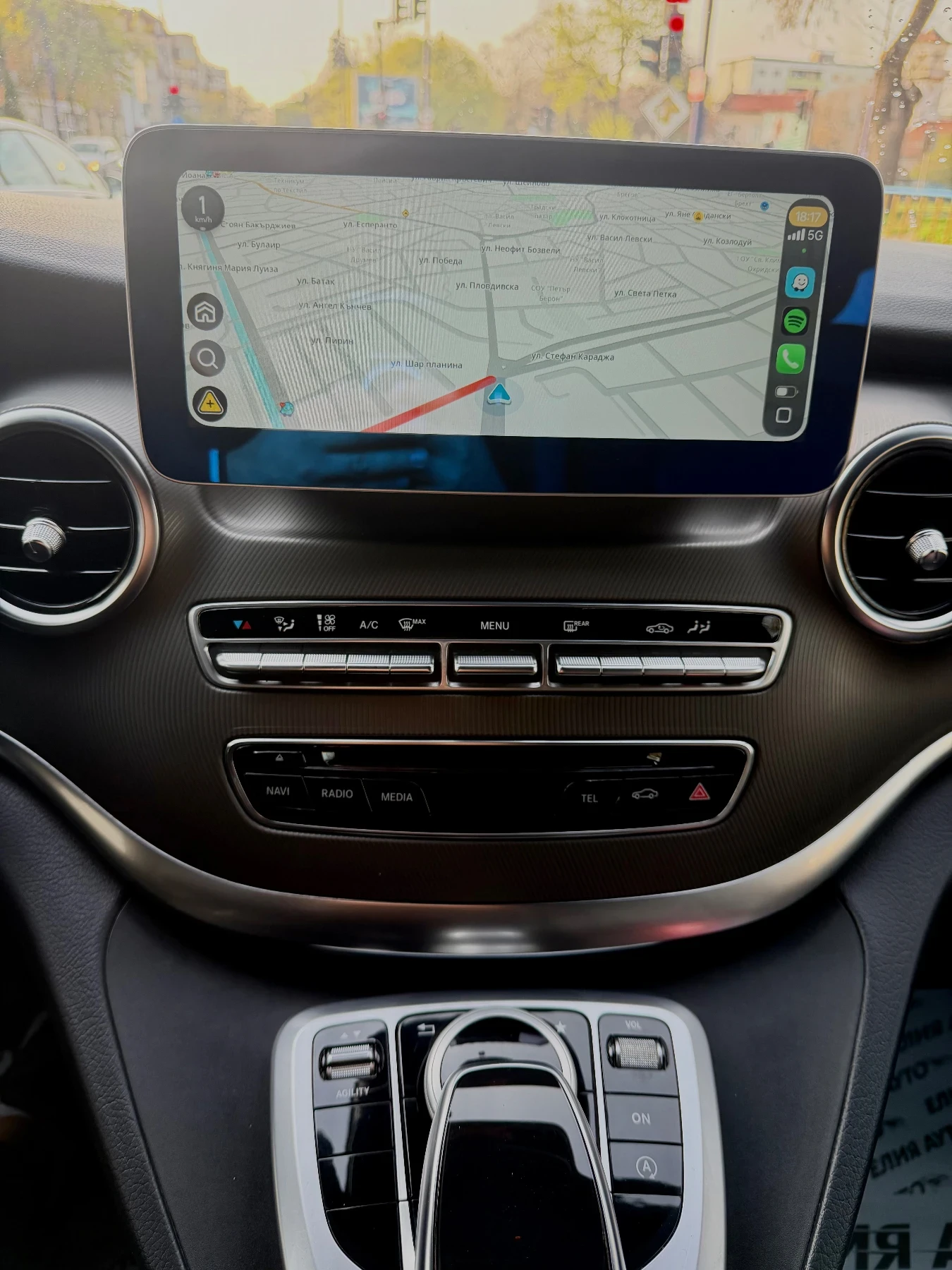 Mercedes-Benz V 220 FACELIFT!LIZING!TOP!, снимка 3 - Бусове и автобуси - 54314522