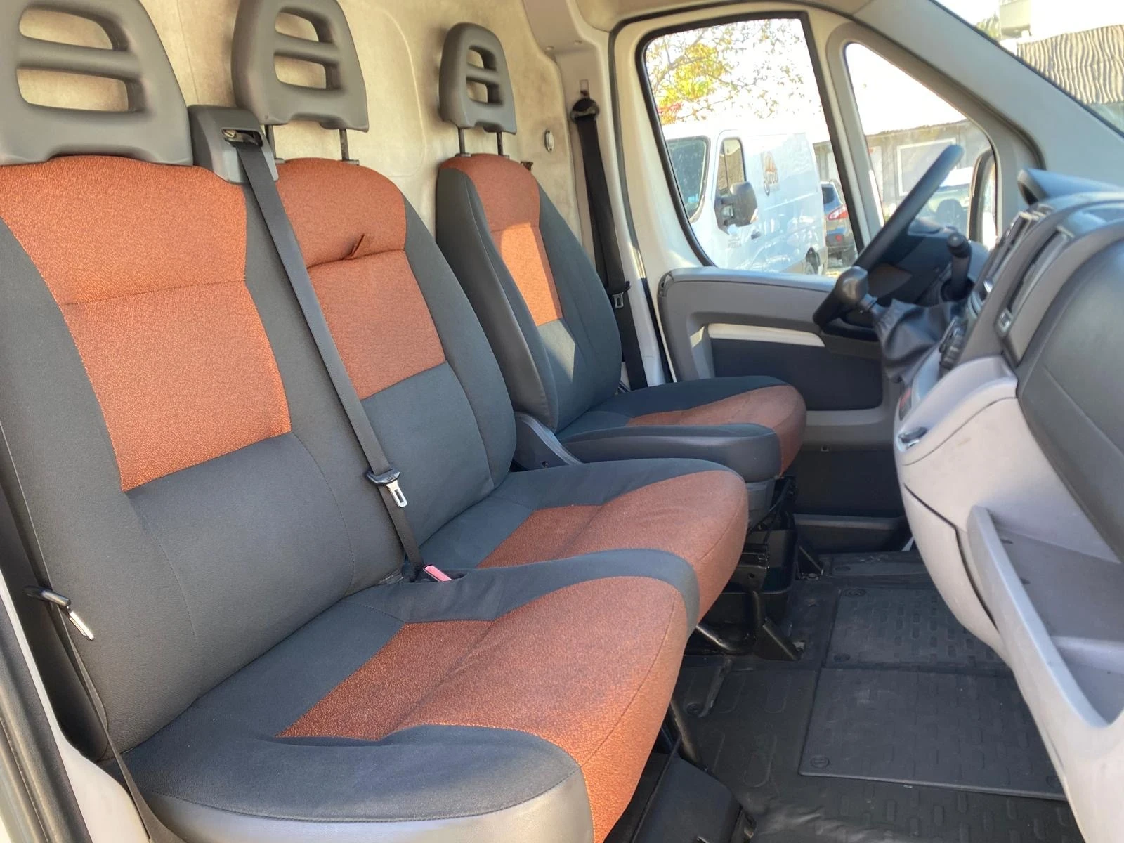 Fiat Ducato 120Multijet* 179709км.!* КЛИМАТИК* ИТАЛИЯ* БЕЗ РЪЖ, снимка 10 - Бусове и автобуси - 54494282