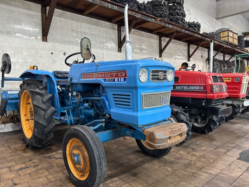 Трактор Hinomoto E18, снимка 2 - Селскостопанска техника - 51774918