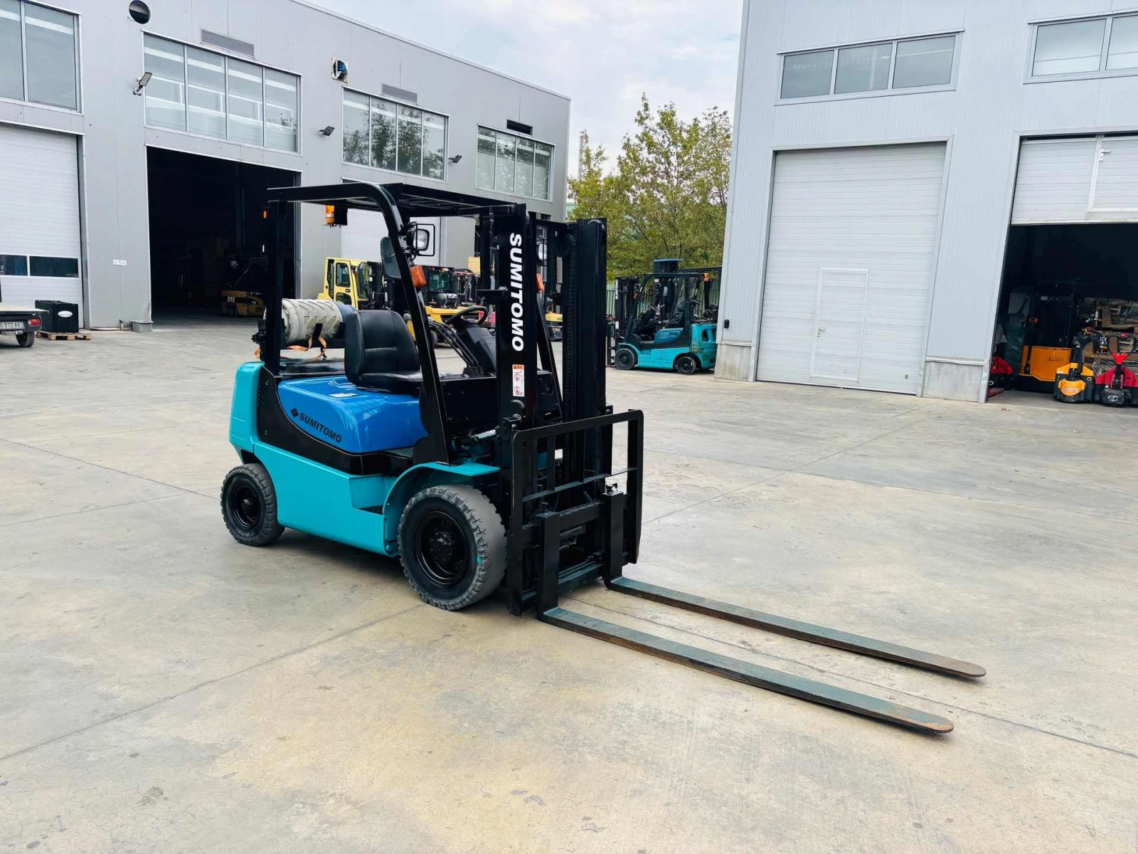  Yale  , ,   | Mobile.bg   6