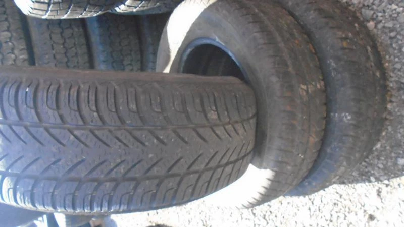 Гуми Всесезонни 215/65R16, снимка 4 - Гуми и джанти - 22767910