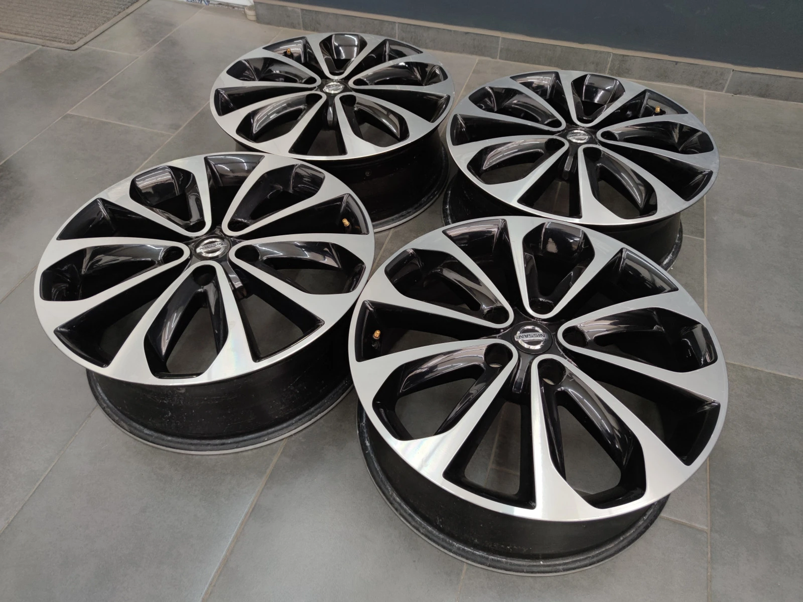   Nissan | Mobile.bg   4