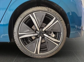 Peugeot 308 GT 1, 5 BlueHDi 130 EAT8 EURO 6.4, снимка 16