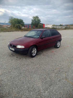 Opel Astra F 1.4 SE, снимка 1