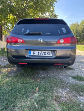 Honda Accord Туриар, снимка 13