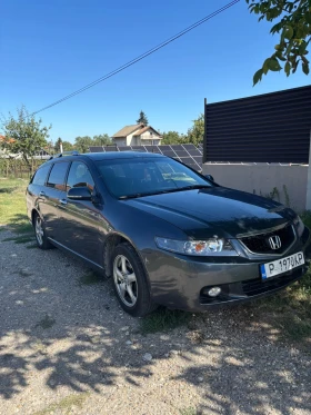 Honda Accord Туриар, снимка 2