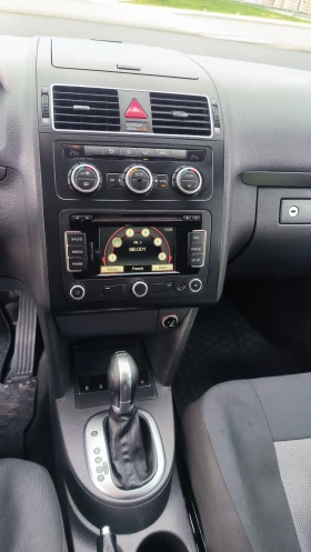 Обява за продажба на VW Touran 2.0.DSG.140k. ~23 900 лв. - изображение 7