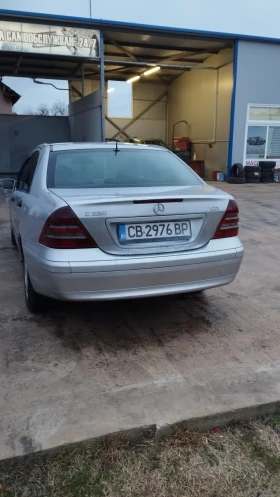 Mercedes-Benz C 220, снимка 2