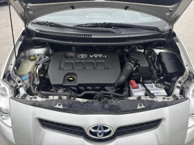 Toyota Auris 1.6 АВТОМАТИК, снимка 9