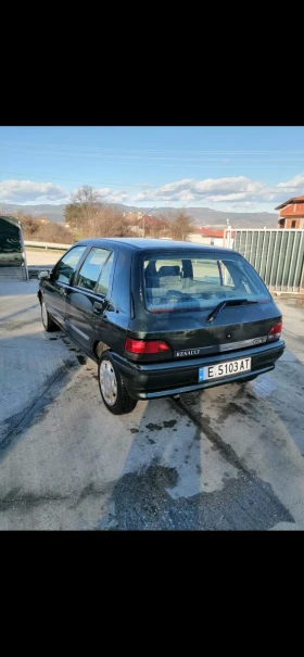 Renault Clio - 650 € / 1271.29 лв. - 94627673 3