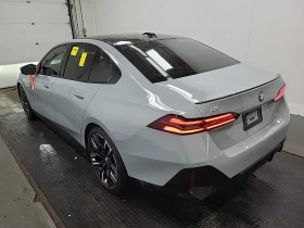 ������ BMW i5