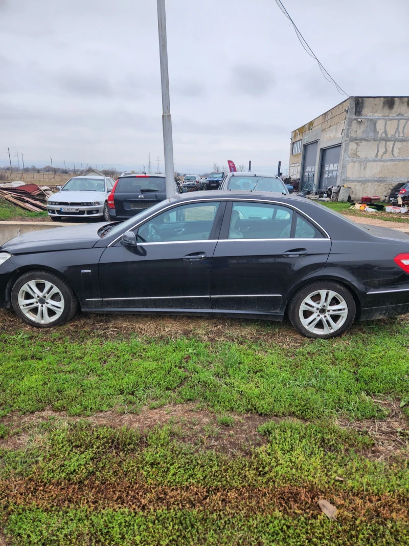 Mercedes-Benz E 350, снимка 2 - Автомобили и джипове - 47981720