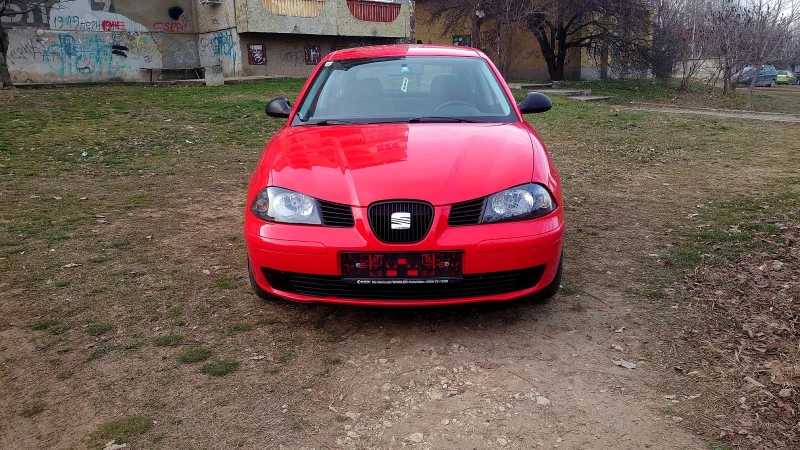 Seat Ibiza 1.2i , снимка 1 - Автомобили и джипове - 48132213