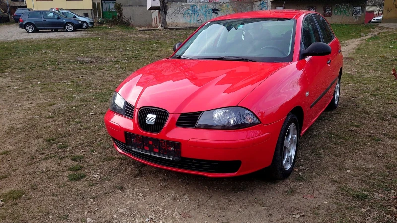 Seat Ibiza 1.2i , снимка 3 - Автомобили и джипове - 48132213