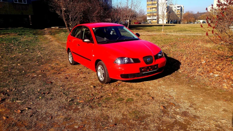 Seat Ibiza 1.2i 12v, снимка 2 - Автомобили и джипове - 48132213