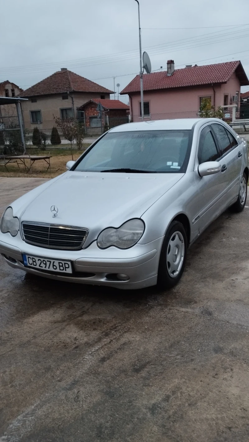 Mercedes-Benz C 220, снимка 5 - Автомобили и джипове - 48218284